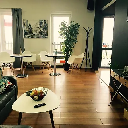 Travel Aparthotel Krakow